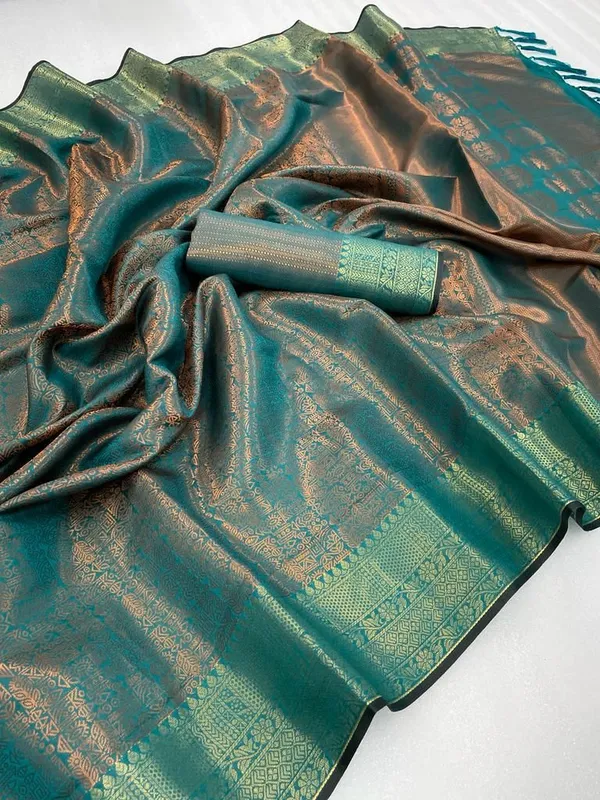 Rama_Green_Luxurious_Kanjivaram_Silk_Saree_Weave_of_Royalty_With_Blouse_Piece_Attached